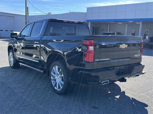 New 2026 Chevrolet Silverado 1500 High Country image 3