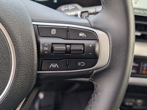 Used 2024 Kia Sportage EX image 36
