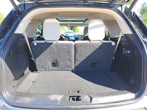 Certified 2021 Ford Explorer Limited w/ Hybrid Equipment Group 310A image 12