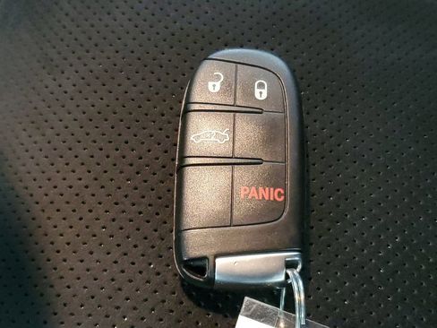 Used 2022 Dodge Challenger R/T w/ Plus Package image 34