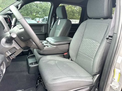 New 2026 RAM 2500 Tradesman AWD/4WD image 17