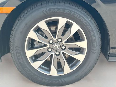 Used 2023 Honda Odyssey EX-L image 32