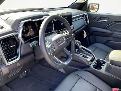 New 2026 GMC Canyon Elevation w/ Convenience Package RWD image 7