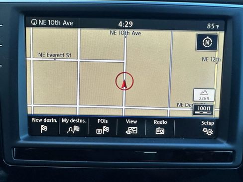 Used 2017 Volkswagen Golf SEL image 21