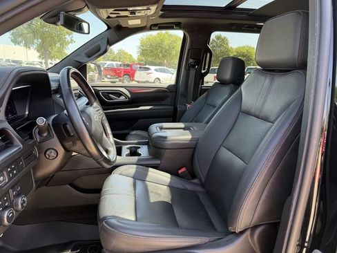 Used 2022 Chevrolet Tahoe RST w/ Luxury Package AWD/4WD image 27
