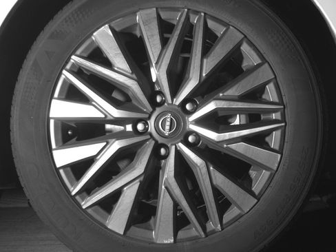 Used 2025 Nissan Altima 2.5 SV image 13