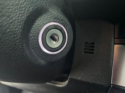 Used 2021 Toyota Tacoma SR w/ SR Convenience Package image 21