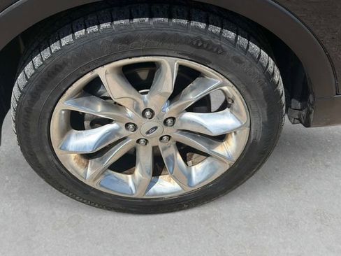 Used 2014 Ford Explorer Limited w/ Equipment Group 301A AWD/4WD image 11