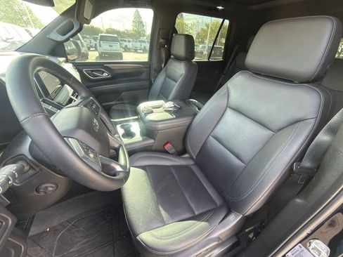 Used 2023 Chevrolet Tahoe Z71 w/ Luxury Package image 6