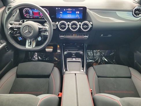 Used 2025 Mercedes-Benz GLA 35 AMG 4MATIC image 2