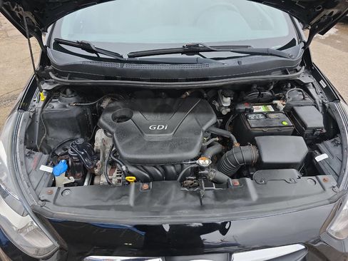 Used 2013 Hyundai Accent GLS w/ Premium Pkg image 30