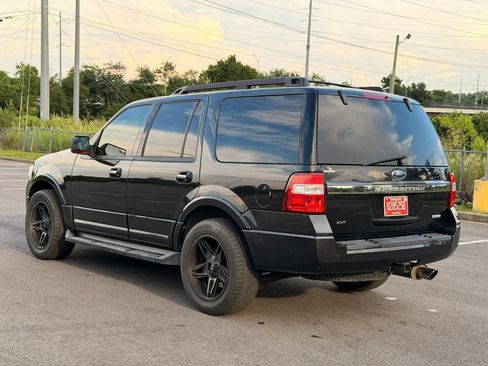 Used 2015 Ford Expedition XLT w/ Equipment Group 202A RWD image 4