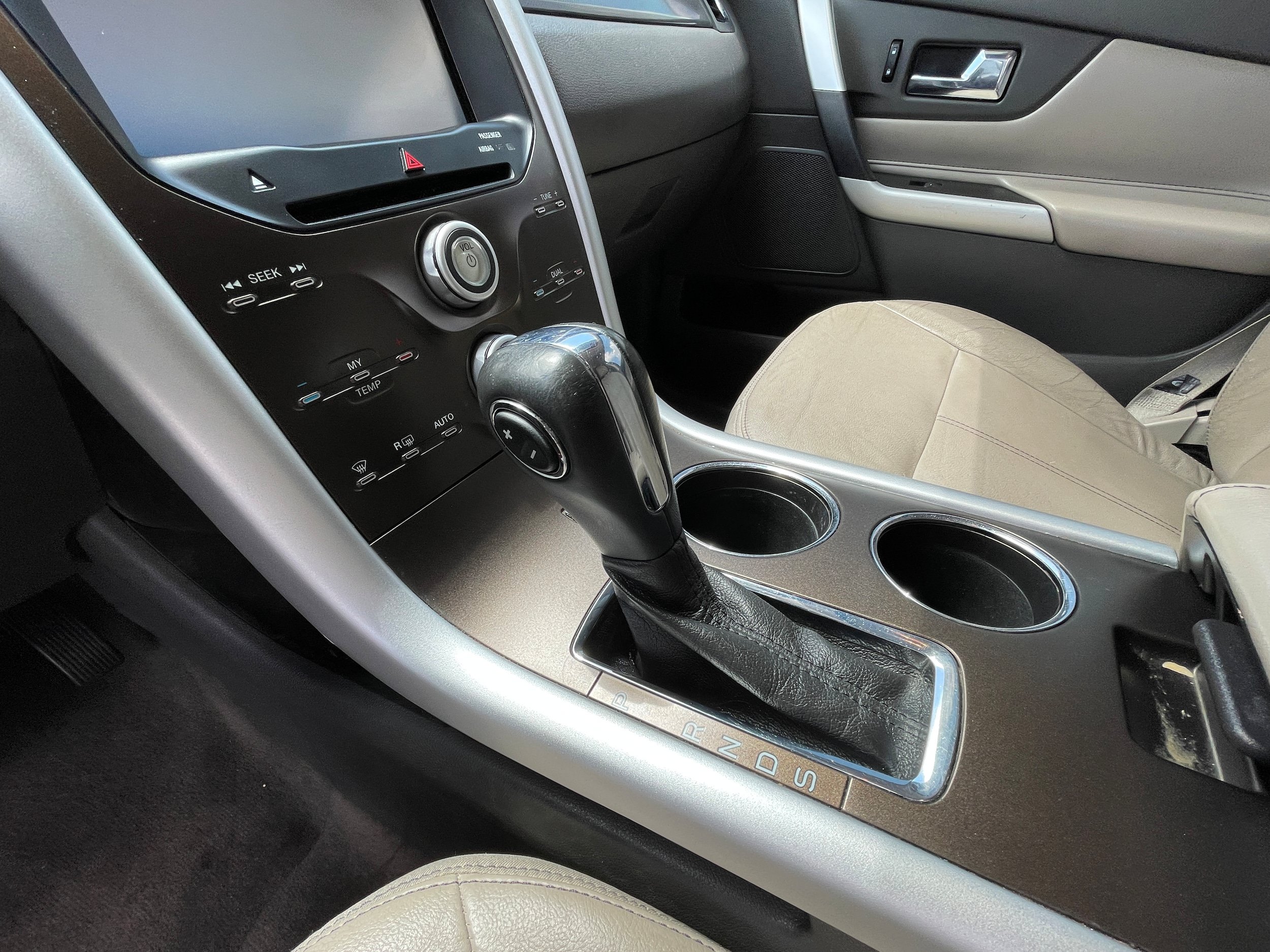 Used 2013 Ford Edge SEL FWD image 17