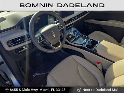 Used 2023 Lincoln Nautilus Standard image 13