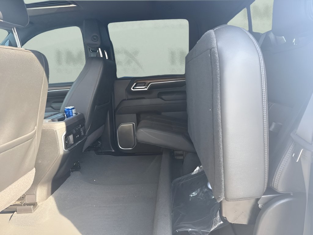 Used 2025 Chevrolet Silverado 2500 High Country w/ High Country Premium Package AWD/4WD image 11