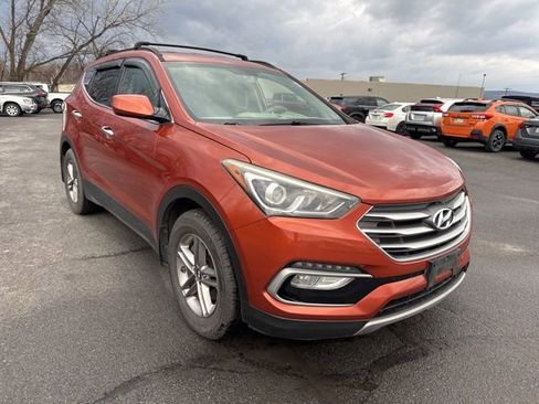 Used 2017 Hyundai Santa Fe Sport image 3