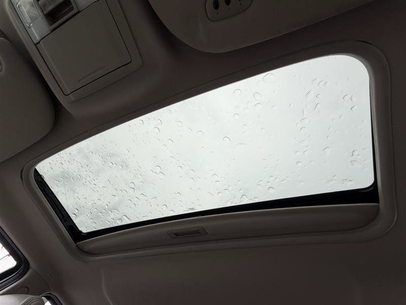 Used 2010 Lincoln Navigator 4WD image 24