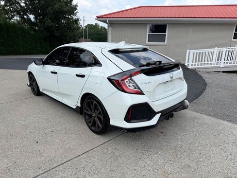Used 2018 Honda Civic Sport image 4