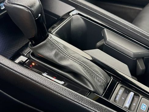 Used 2024 Honda Accord Sport image 19
