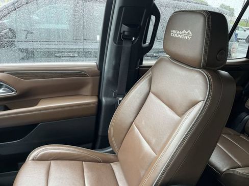 Used 2023 Chevrolet Tahoe High Country AWD/4WD image 23