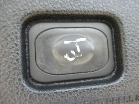 Used 2016 Ford Explorer XLT w/ Equipment Group 202A image 7