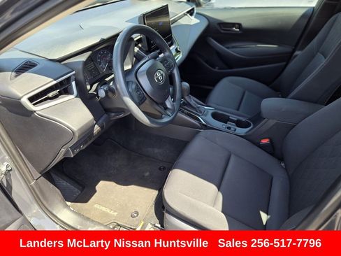 Used 2025 Toyota Corolla LE w/ LE Premium Package FWD image 17