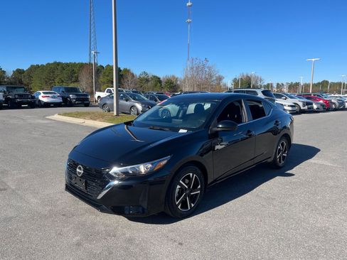 Used 2024 Nissan Sentra SV image 13
