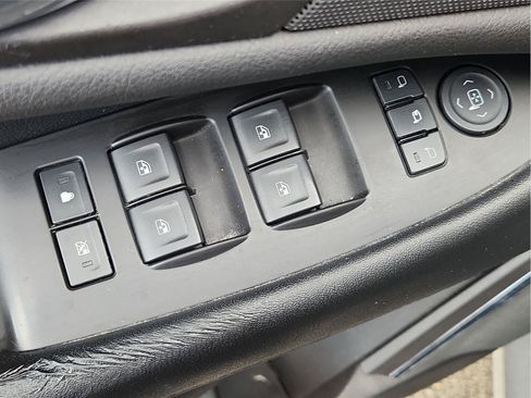 Used 2016 Cadillac Escalade 2WD image 22