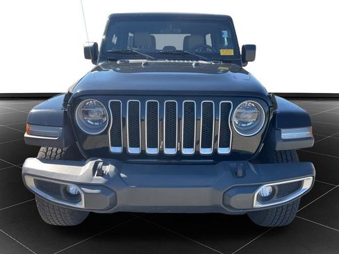Used 2018 Jeep Wrangler Unlimited Sahara image 8