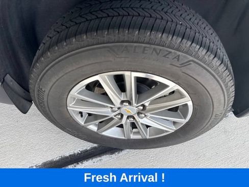 Used 2023 Chevrolet Traverse LT FWD image 21