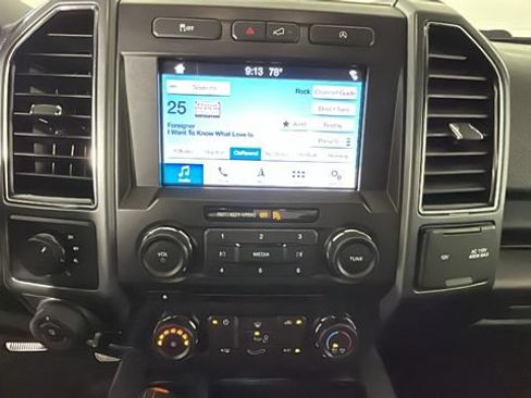 Used 2018 Ford F150 XLT w/ Equipment Group 302A Luxury AWD/4WD image 22