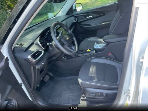 Used 2023 Chevrolet TrailBlazer LT w/ Convenience Package AWD/4WD image 8