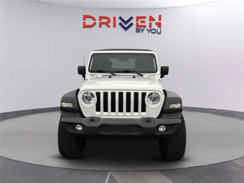 Used 2022 Jeep Wrangler Unlimited Sport AWD/4WD image 2