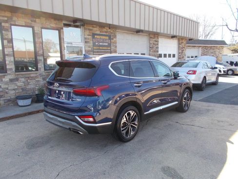 Used 2019 Hyundai Santa Fe Limited AWD/4WD image 3
