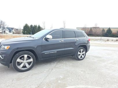 Used 2015 Jeep Grand Cherokee Limited w/ Trailer Tow Group IV