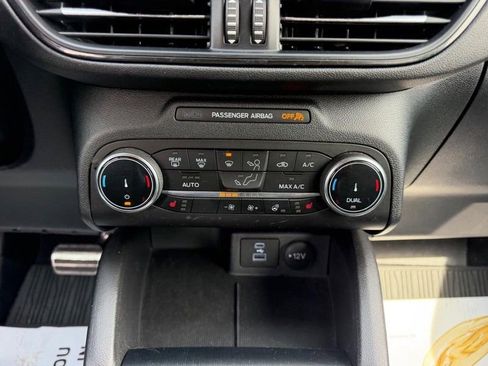 Used 2023 Ford Escape ST-Line image 14