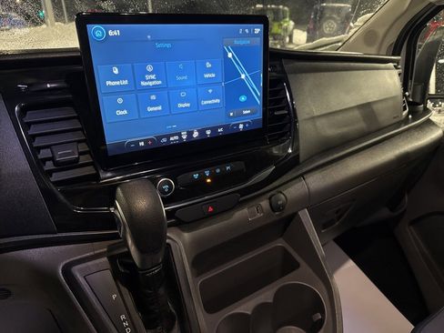 Used 2023 Ford Transit 350 XLT image 11