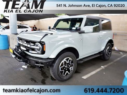 Used 2021 Ford Bronco Outer Banks AWD/4WD image 1