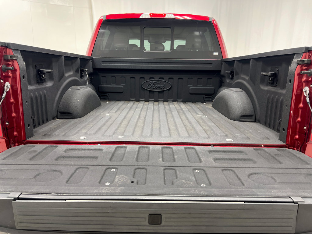 Used 2017 Ford F150 Lariat w/ Equipment Group 502A Luxury AWD/4WD image 30