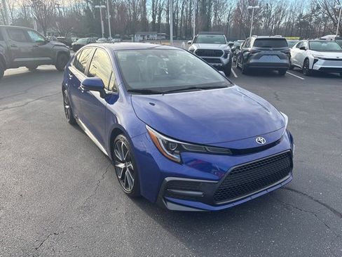 Used 2021 Toyota Corolla SE image 3