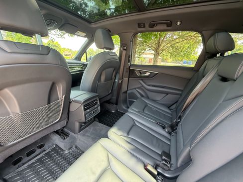 Used 2025 Audi Q7 2.0T Premium Plus w/ Premium Plus Package AWD/4WD image 13