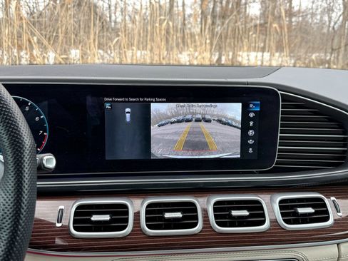 Used 2023 Mercedes-Benz GLS 63 AMG 4MATIC image 25