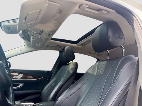 Used 2018 Mercedes-Benz E 300 image 41