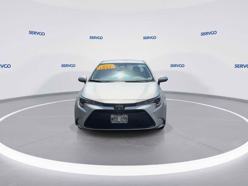 Used 2023 Toyota Corolla LE image 3