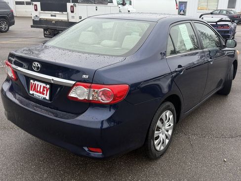 Used 2013 Toyota Corolla image 3