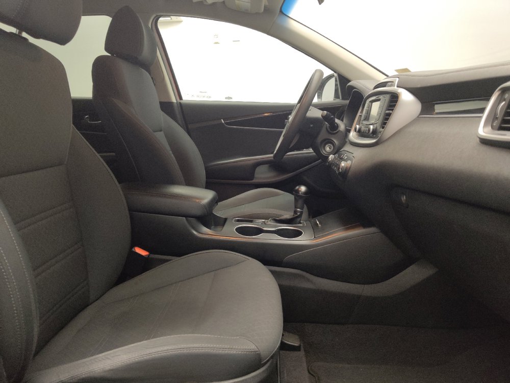 Used 2018 Kia Sorento FWD V6 image 21