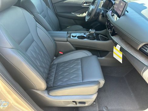 New 2026 Nissan Rogue Platinum w/ Platinum Premium Package AWD/4WD image 11