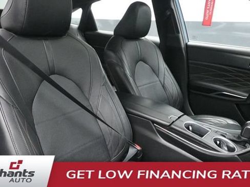 Used 2022 Toyota Avalon Limited w/ Advanced Safety Package FWD image 17