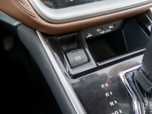 Used 2022 Subaru Outback Touring image 29