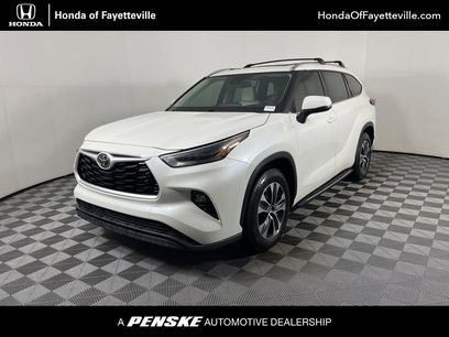 Used 2021 Toyota Highlander XLE